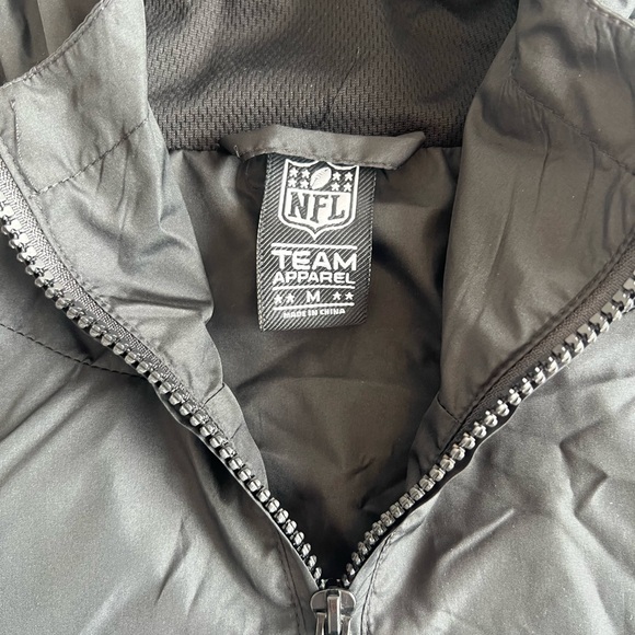 NFL Kansas City Chiefs Zip-Up Rain Jacket - Picture 6 of 6